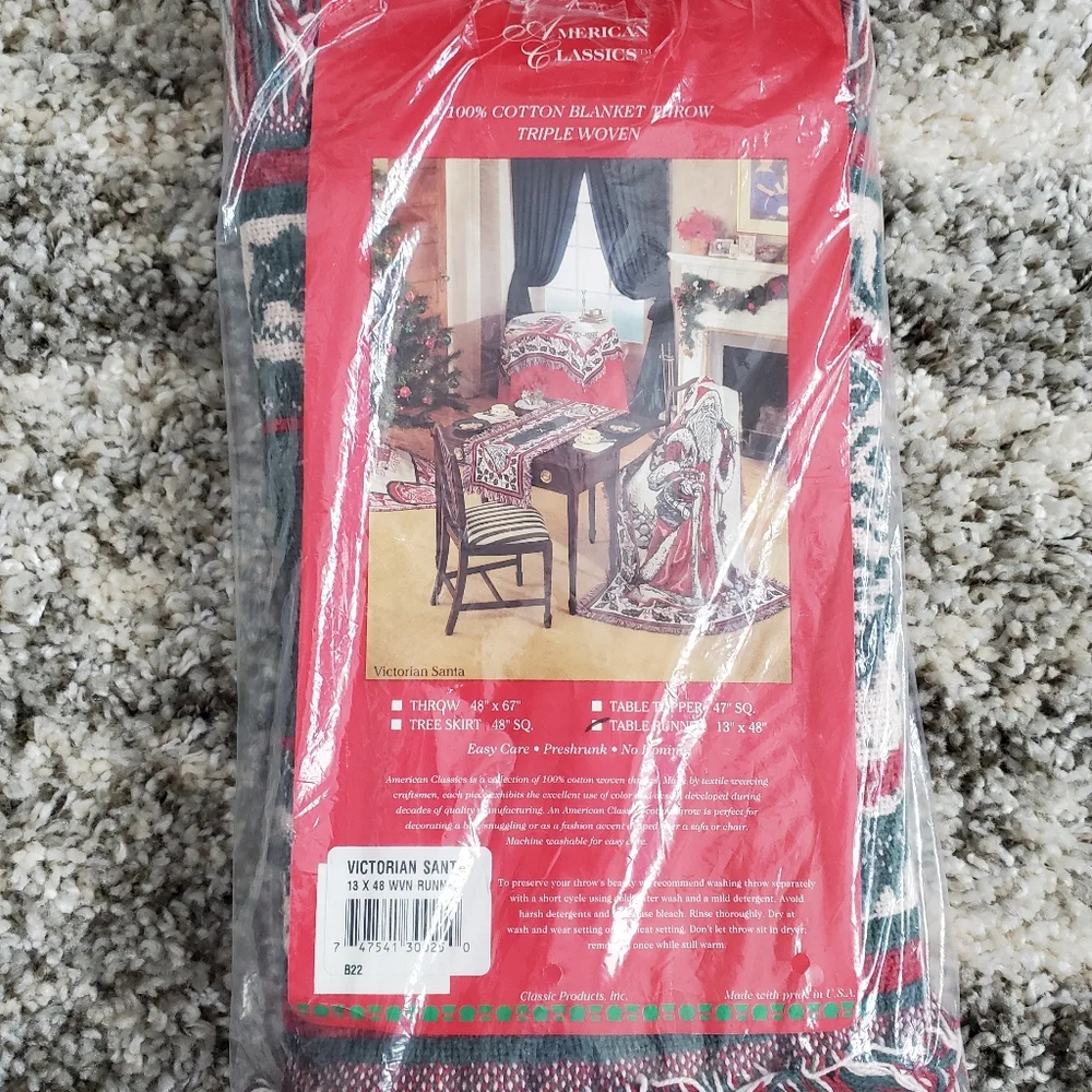 Vtg Triple Woven Cotton Santa Table Runner EUC